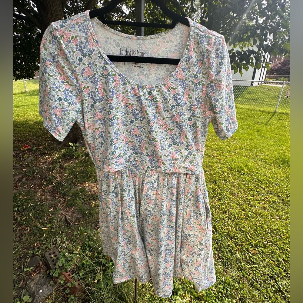 Latched Mama classic cotton dress
